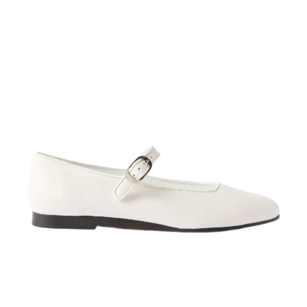 outfit sandwiching: white strapy flats