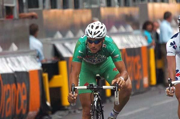 Tom Boonen stays green after a hot day under the yellow French sun.