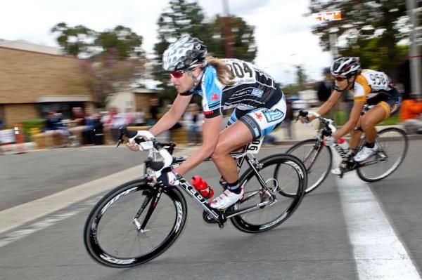Kristin Armstrong (Peanut Butter &amp; Co) works to bring back a couple of riders.