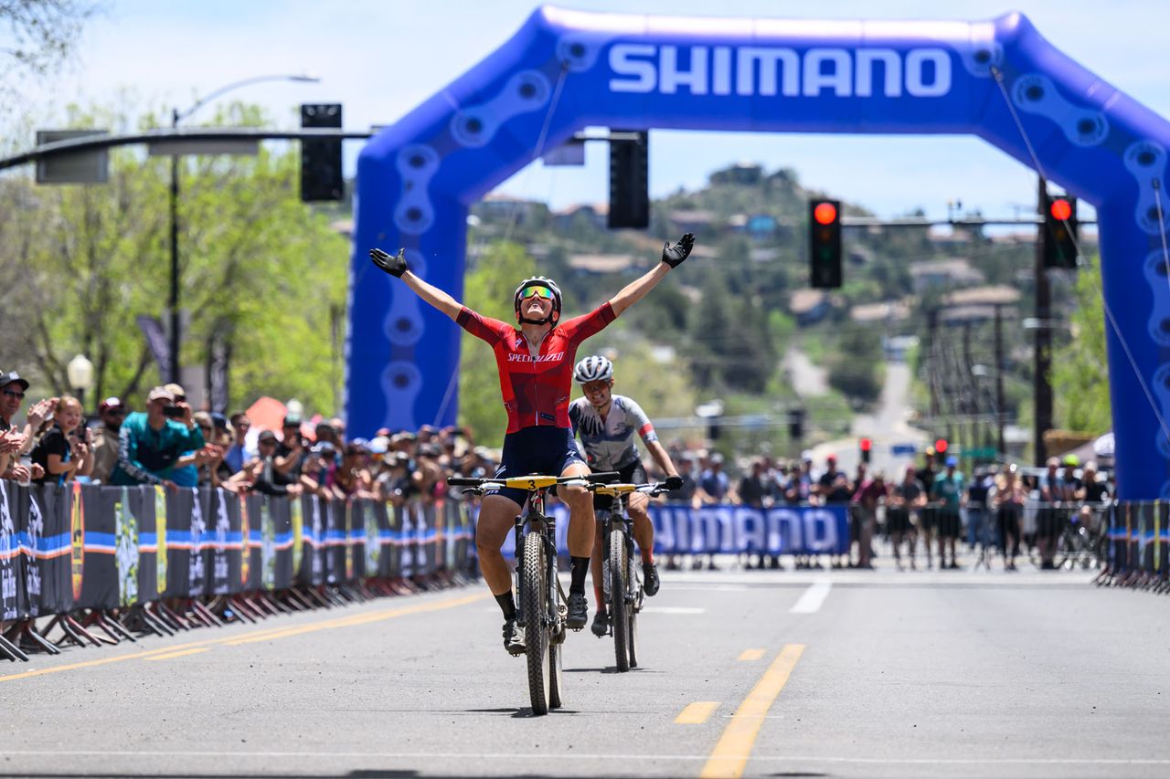 Sofia Gomez Villafane outsprinted Alexis Skarda to win the women's 50-mile Whiskey Off-Road 2023