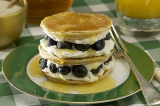 Pancake toppings: Lemon blueberry pancakes