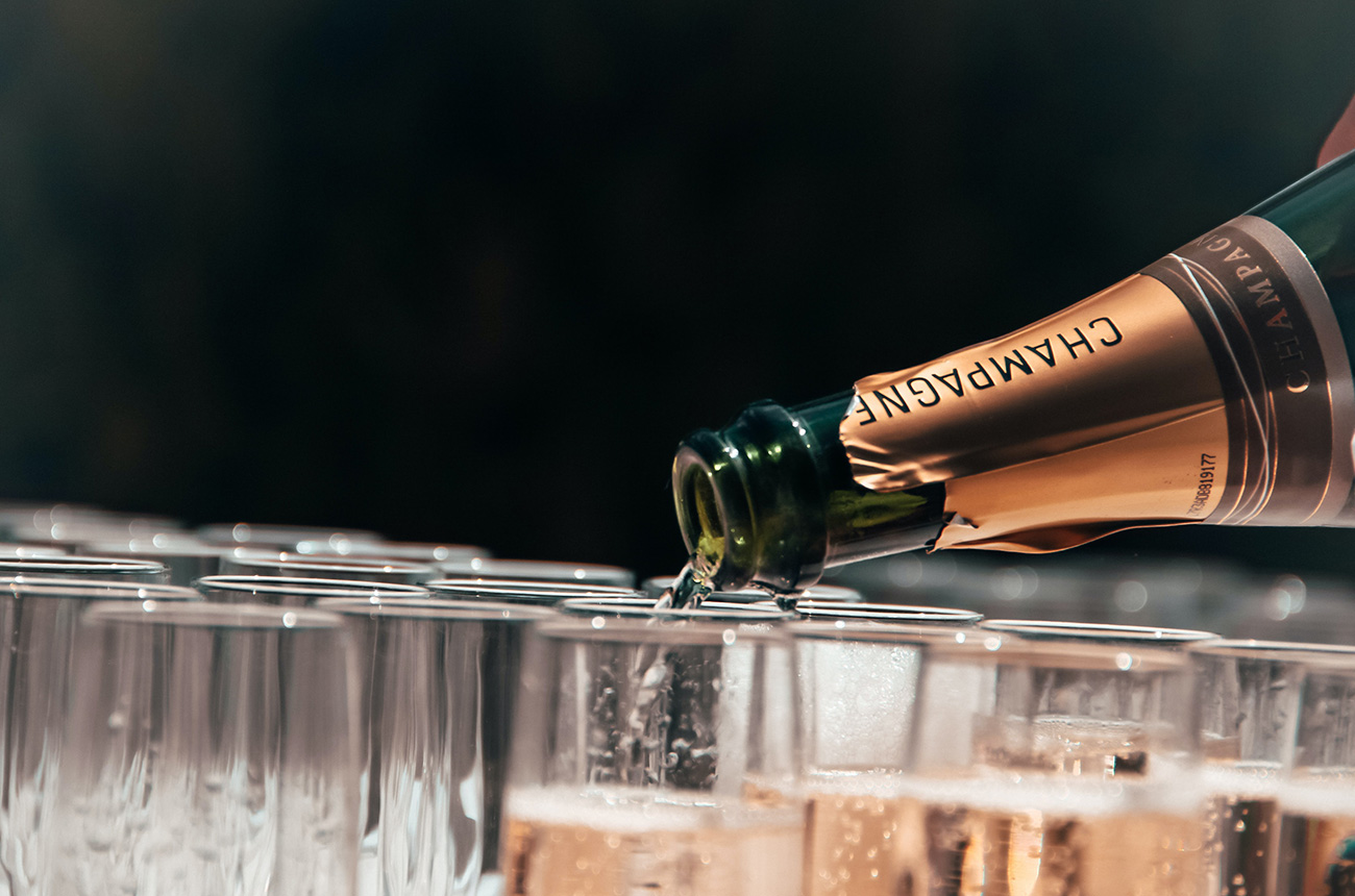 Champagne_Photo-by-Tristan-Gassert-on-Unsplash.jpg