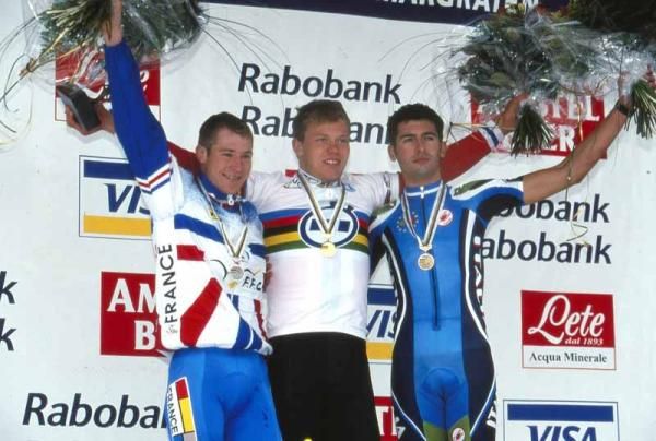 U23 men's TT podium: Hushovd takes gold, Finot (France) silver and Ortenzi (bronze). The Italian rode for Mercatone Uno for four years but couldn't find a team after 2002. Finot became a solid domestique for a number of French teams.