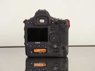 Key buttons on the Canon EOS-1D X Mark III are now illuminated, along with the top and back LCDs