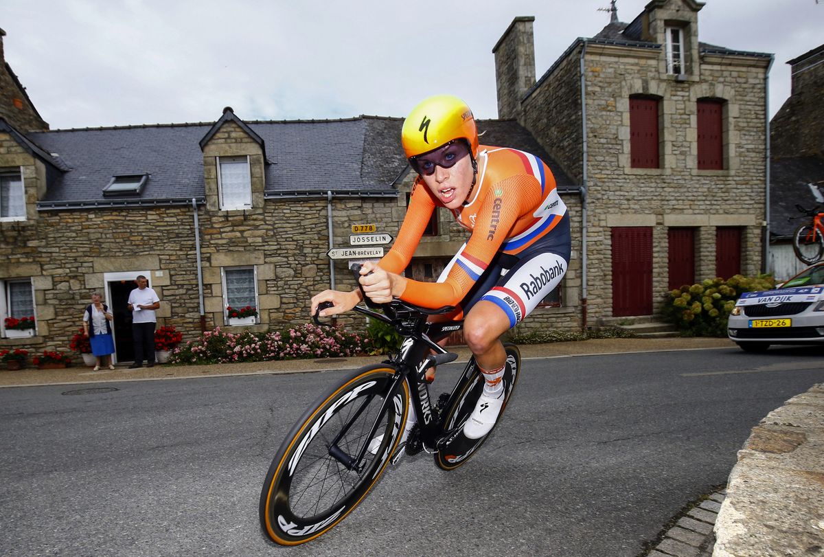 Ellen van Dijk on her way to European time trial gold