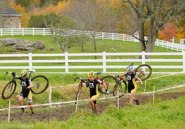 Andrea Smith (Ladies First Racing) leads her team-mates through the mud
