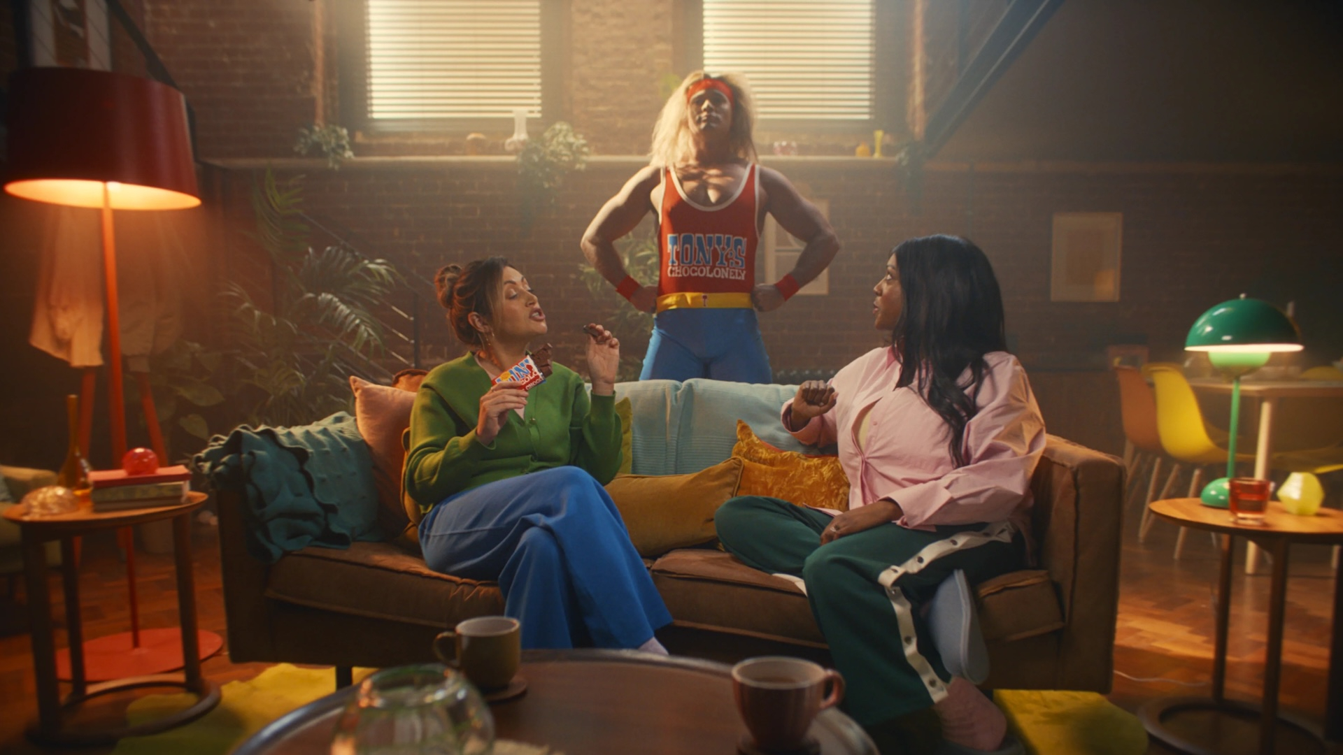 Tony&rsquo;s Chocolonely wrestler standing in a lounge 