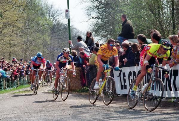 Mario CIpollini exits the Forest of Arenberg in 1995