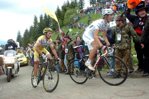 Naturals: Gilberto Simoni follows Andy Schleck's wheel on Zoncolan in 2007.