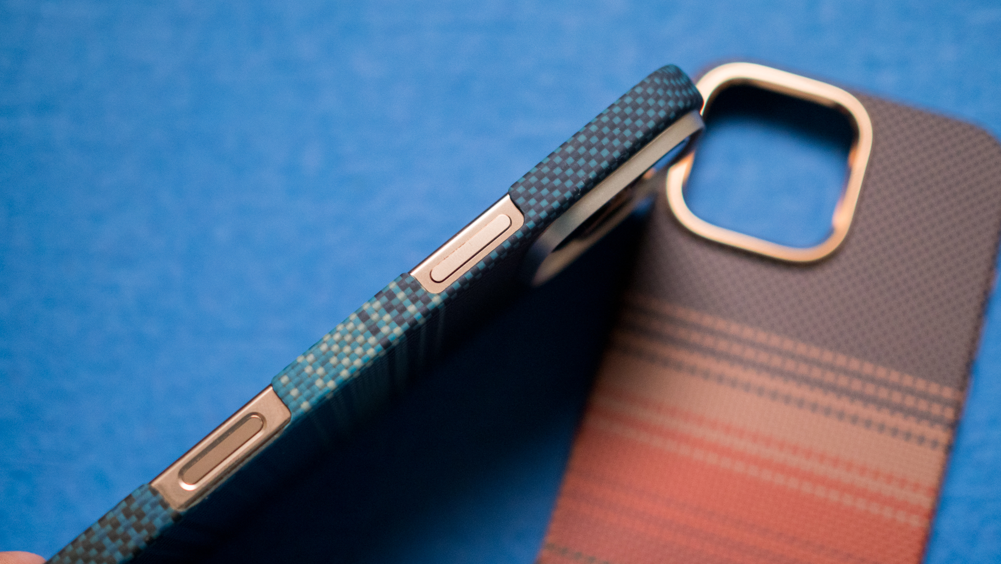 Pitaka Tactile Woven Case