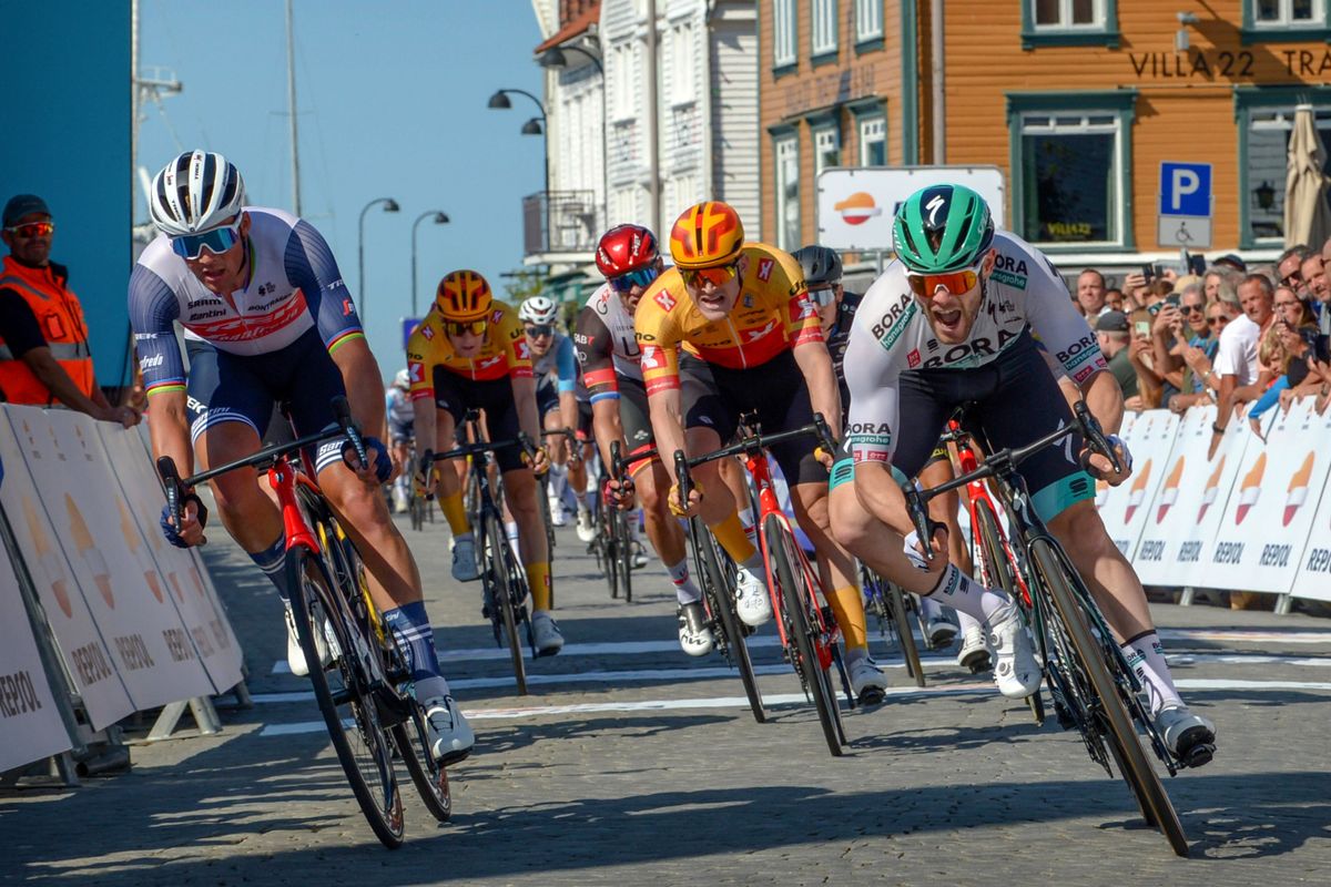 Tour of Norway 2021 - 9th Edition - 4th stage Hinna Park - 156,5 km - 22/08/2021- Matthew Walls (GER - Bora - Hansgrohe) - Mads Pedersen (DEN - Trek - Segafredo) - photo Szymon Gruchalski/CV/BettiniPhoto&Acirc;&copy;2021