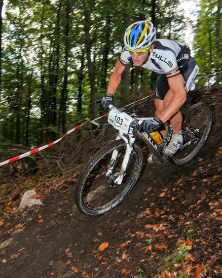 Karl Platt races downhill