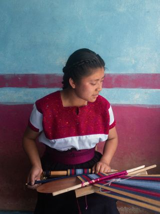 A Mexican Chiapas weaver