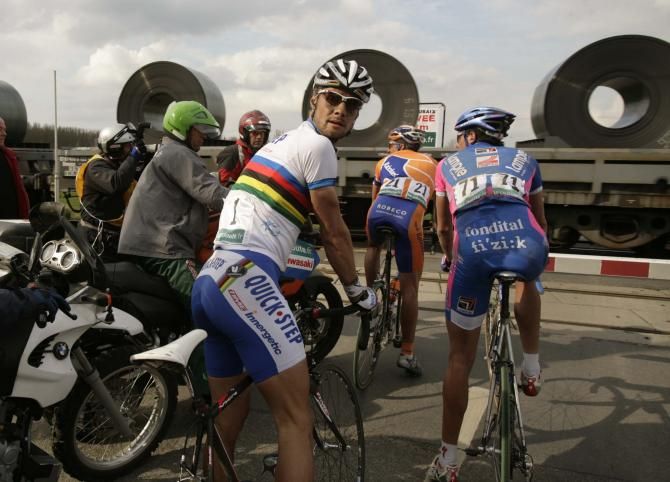 Tom Boonen, Juan Antonio Flecha and Alessandro Ballan were held up in their pursuit by a train in Paris-Roubaix in 2006