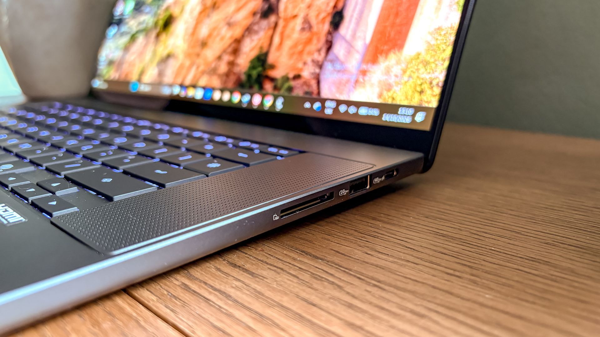 Asus ProArt P16 (RTX Spark) laptop
