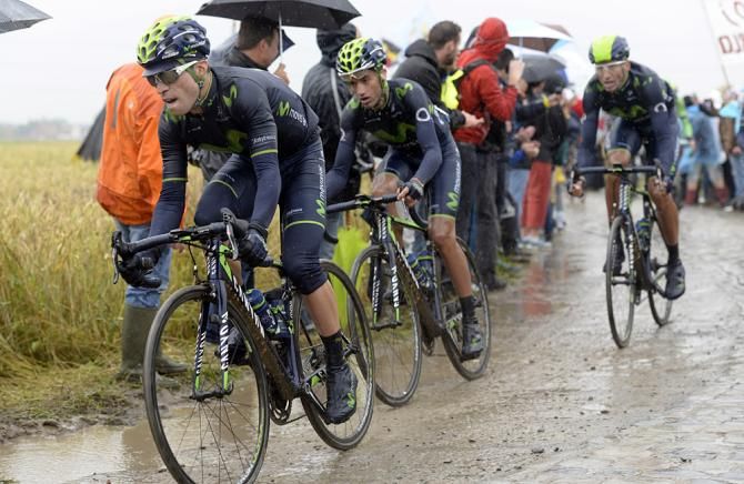 Giovanni Visconti helps Movistar pace Valverde back to the peloton