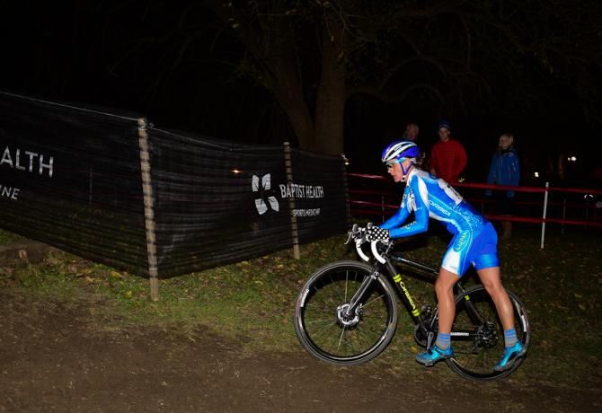 Katerina Nash (Luna Pro Team) approaching the smaller of two sets of stairs
