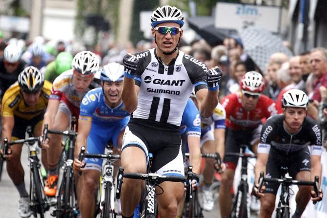 Marcel Kittel (Giant - Shimano) wins the sprint to the finish line