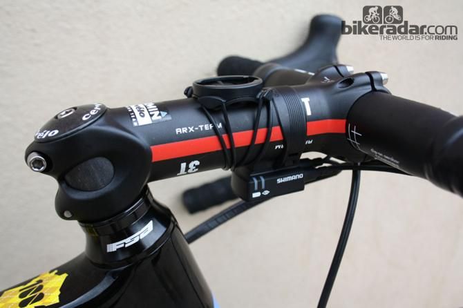 Shimano Dura-Ace 9070 levers are the latest generation of electronic hardware from the Japanese maker and shift across the entire block with one sustained depression