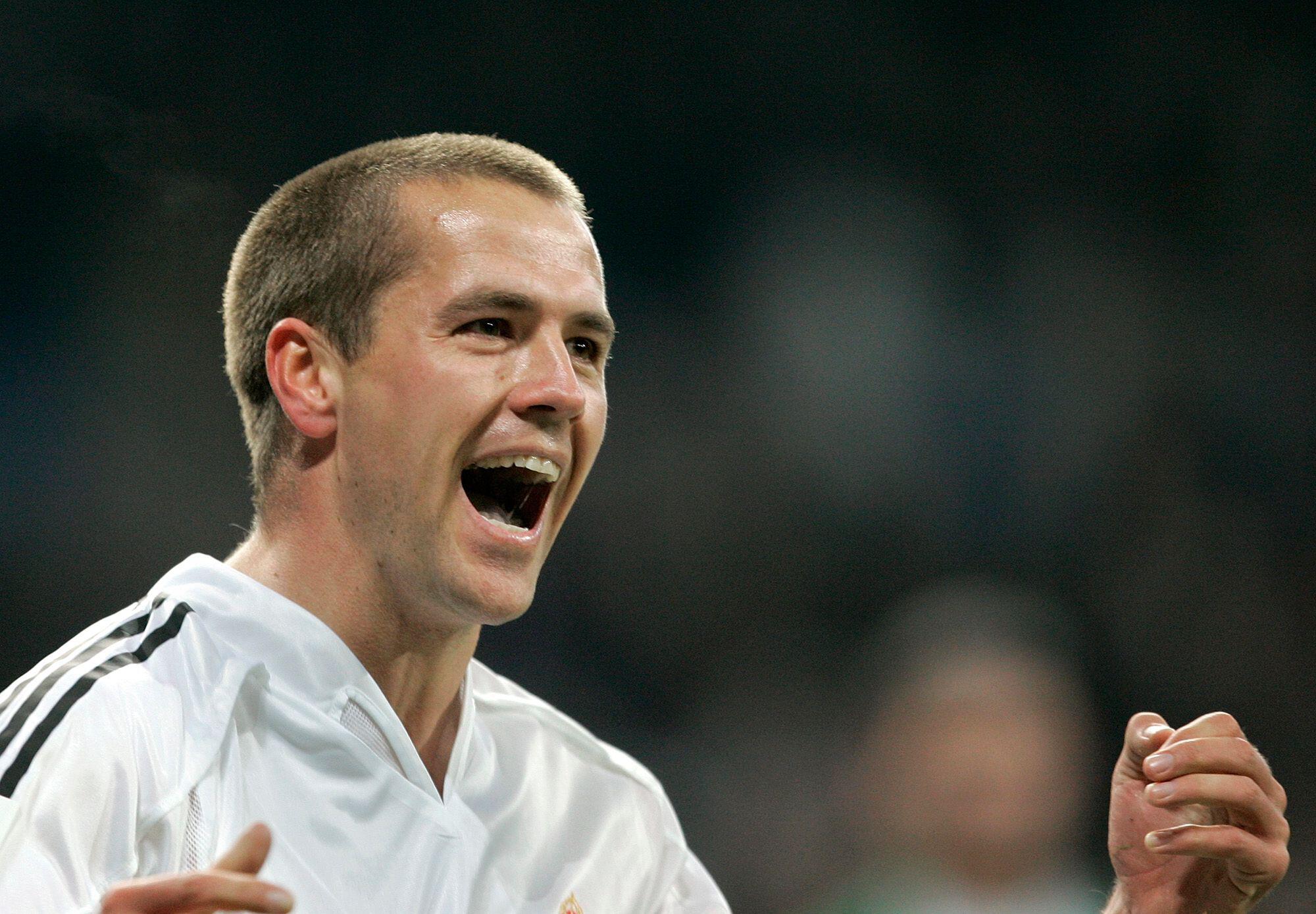 Michael Owen celebrates after scoring for Real Madrid against Real Betis, 2005