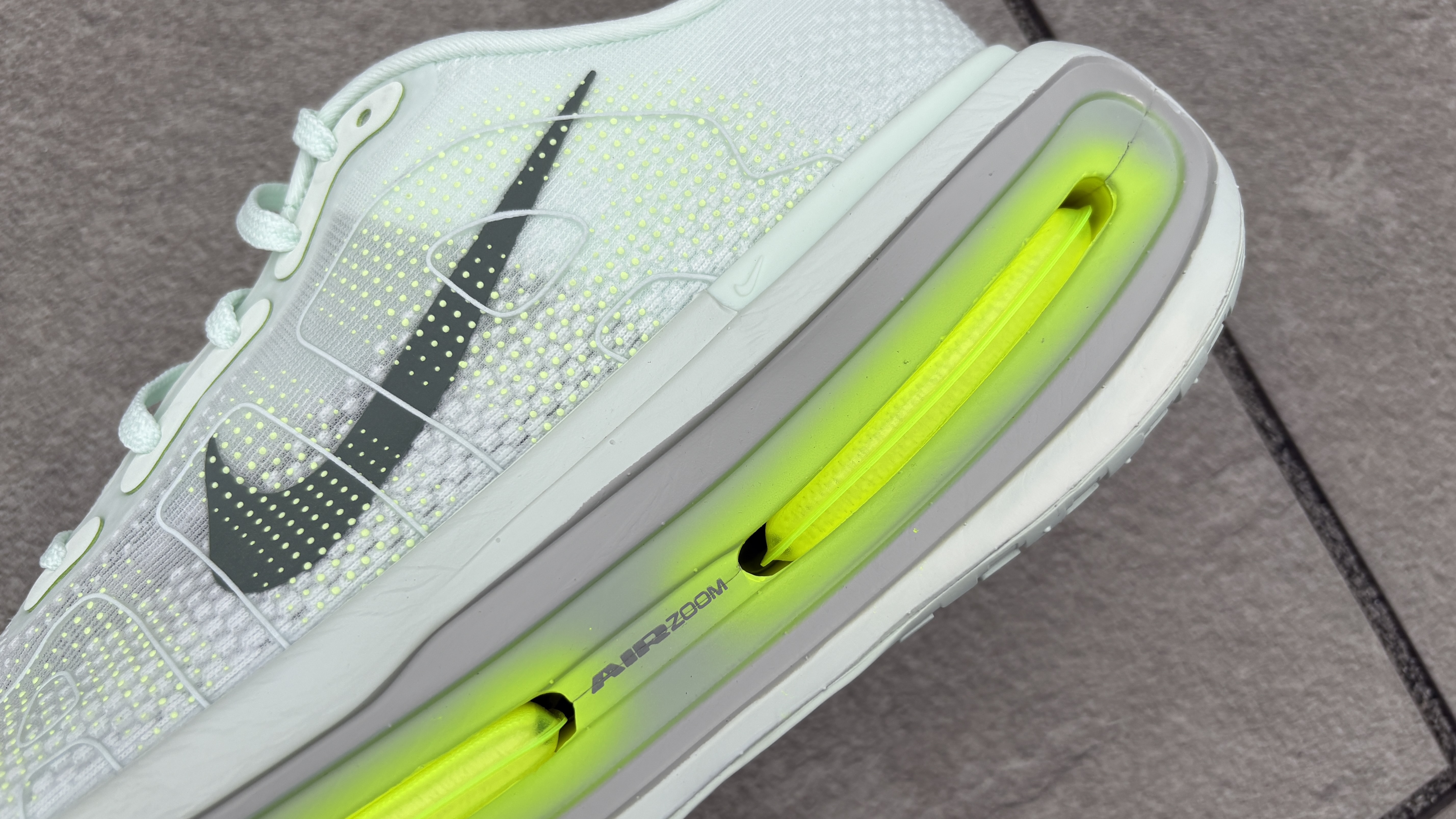 Nike Vomero Premium running shoes