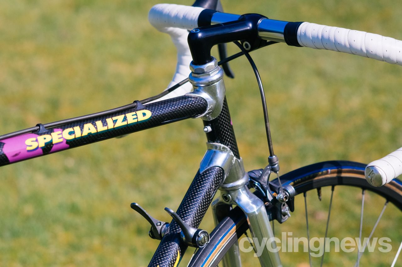 Close up of a black and silver headtube
