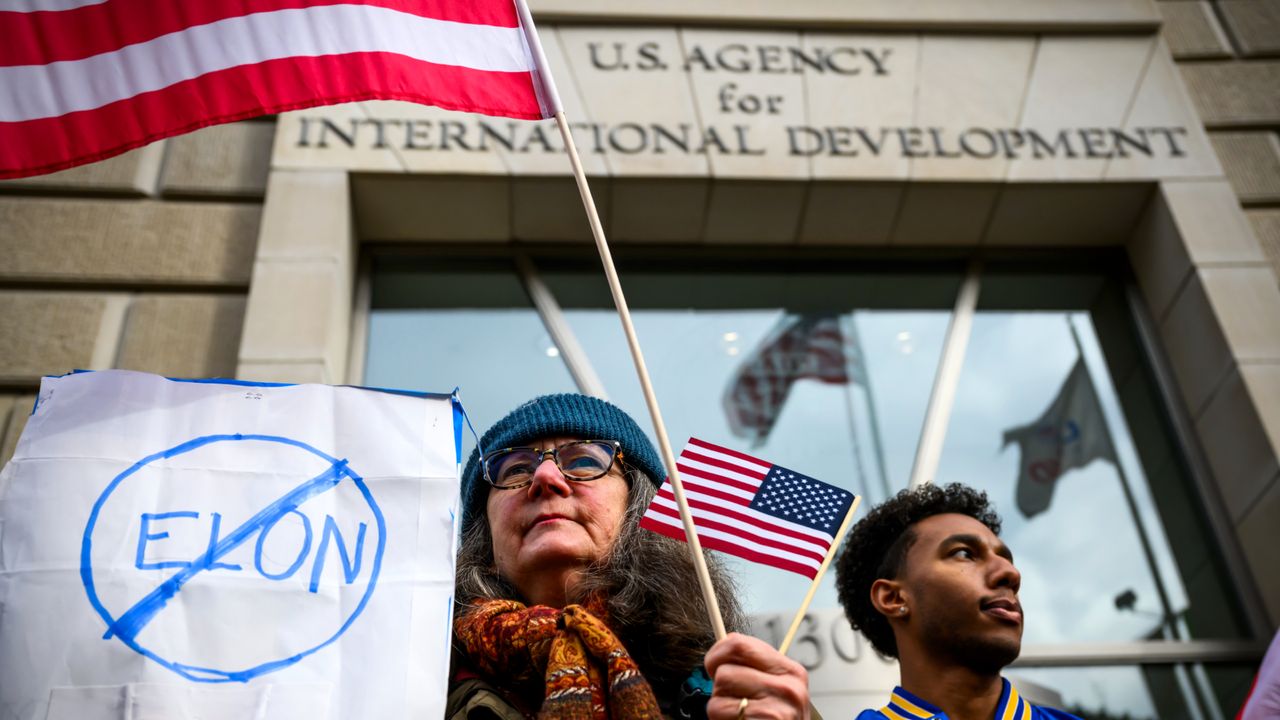 Protest outside USAID building as Elon Musk takes over