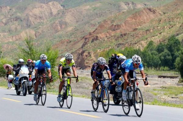 On the descent the break had over one minute advantage.