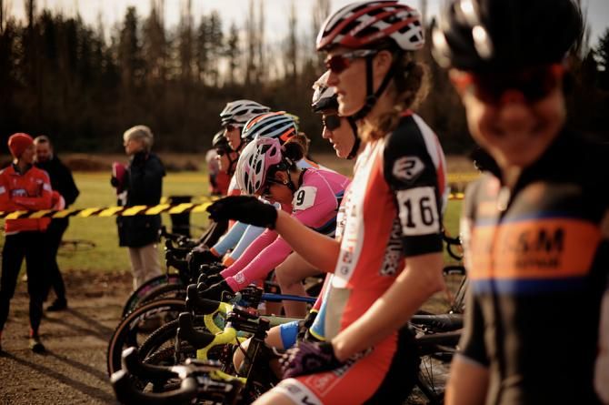 It was a beautiful day at Ft. Steilacoom in Lakewod, WA for the start of the elite women's race