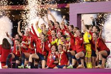 The Spanish national team poses after winning the 2023 FIFA Women's World Cup