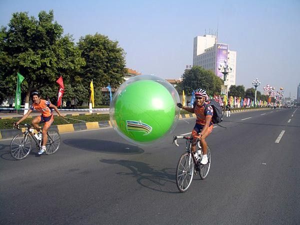 Derek (left) and Daniel (right) with the stolen balloon.