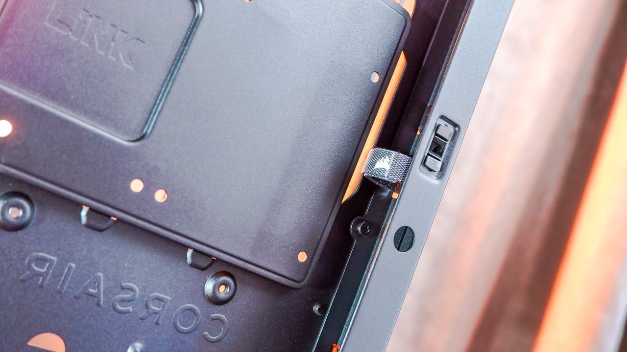 A Corsair Frame 4000D case with various features designed for both Corsair's own iCUE ecosystem and for the benefit of system builders.
