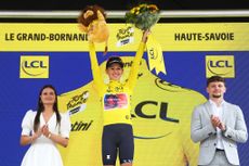 niewiadoma yellow jersey 2024 tour de france femmes