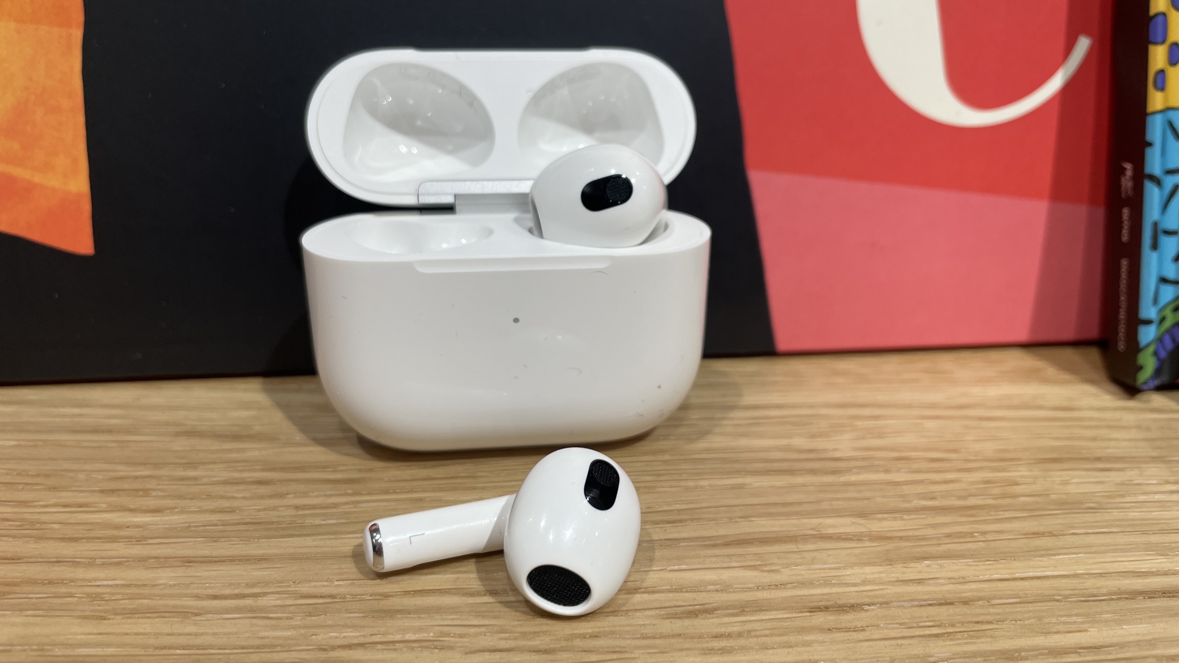 Ходят слухи, что в этом году Apple выпустит два новых AirPods.