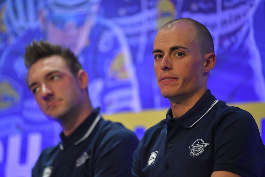 Enric Mas sits next to Elia Viviani