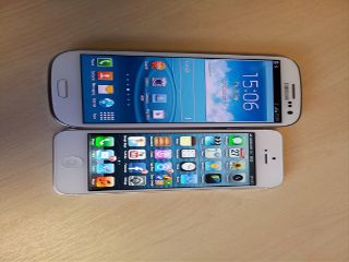 Samsung Galaxy S3 vs Apple iPhone 5