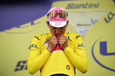 Richard Carapaz in yellow at the Tour de France