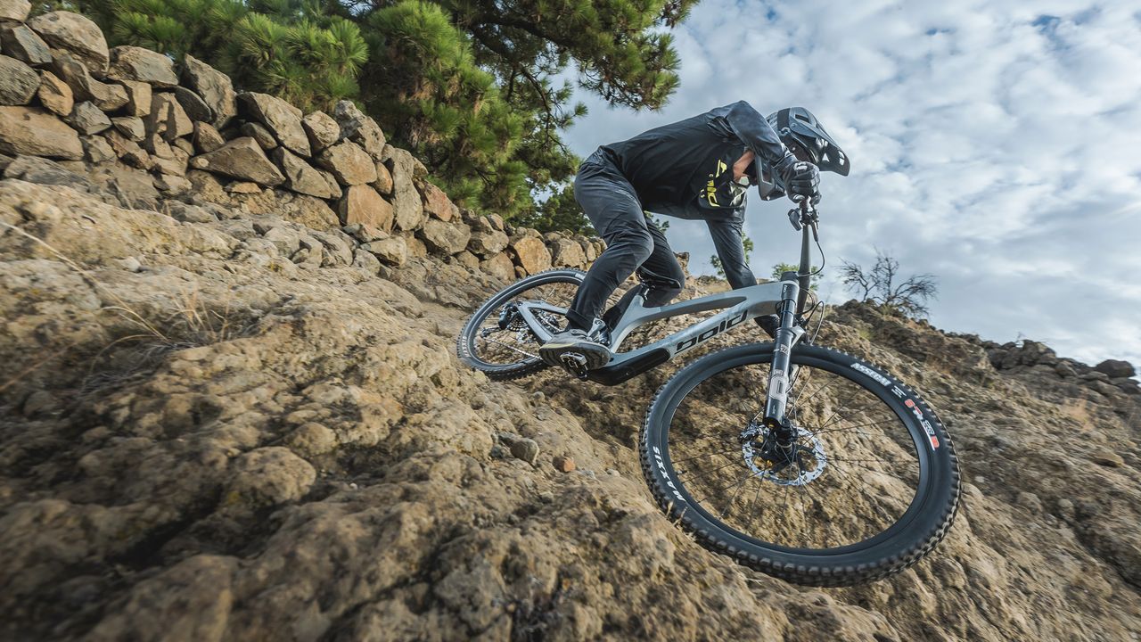 Bold Unplugged mtb being ridden downhill