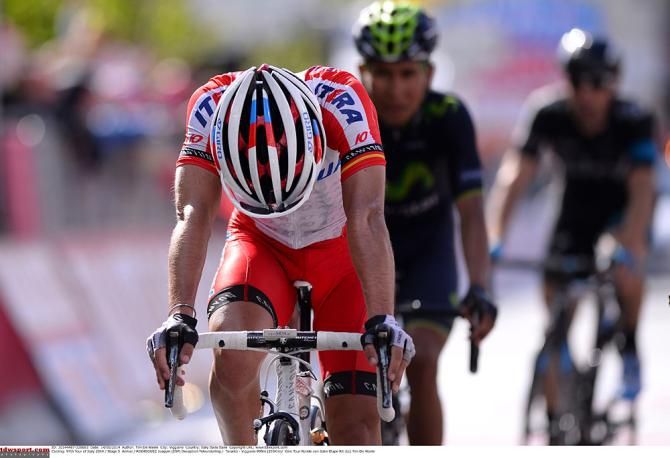 Joaquim Rodriguez pedals toward the finish