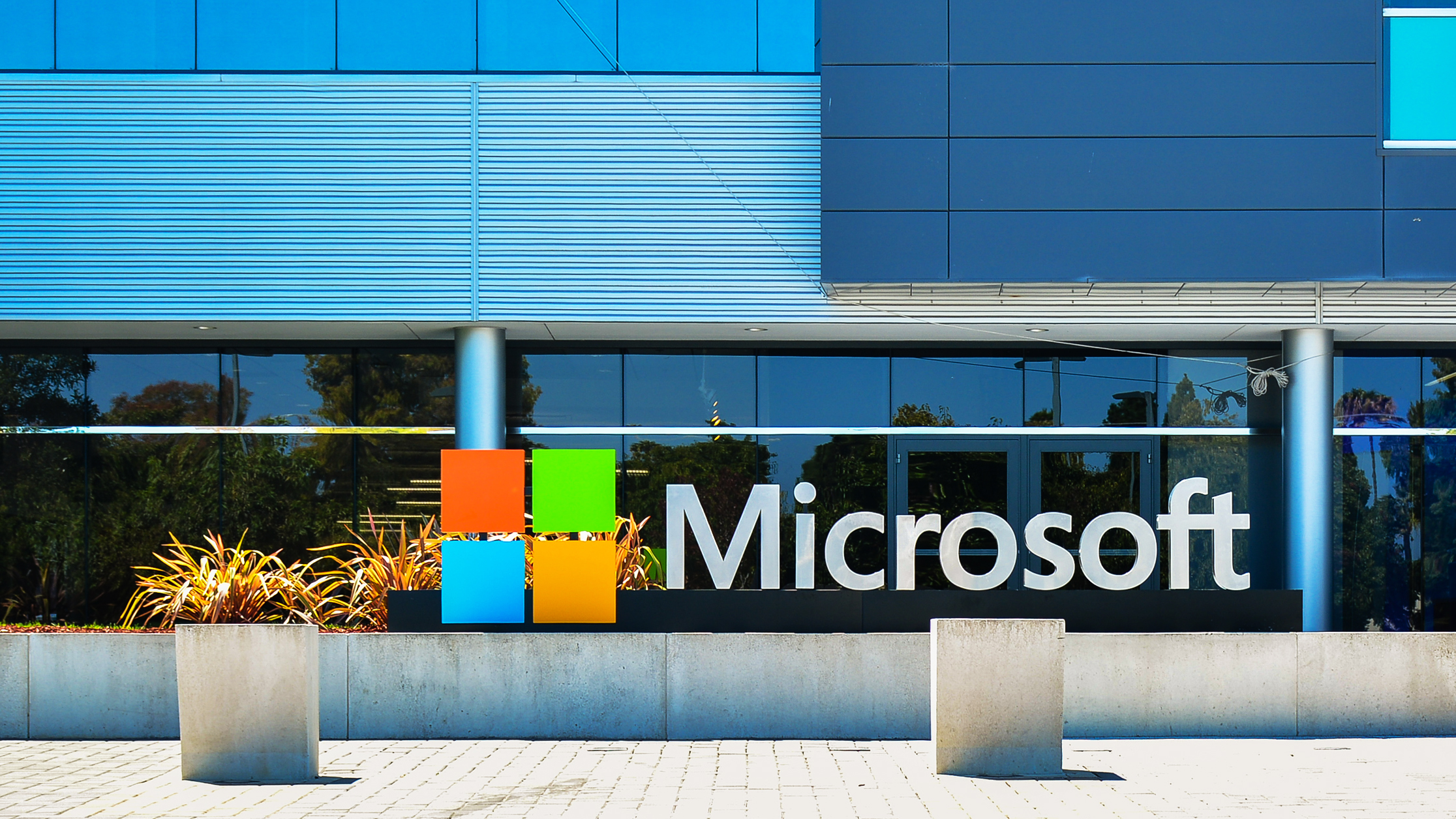 Mountain View, CA, USA - Sept. 4, 2016: Microsoft Silicon Valley Center. Microsoft SVC is the software giant&#039;s presence in the Silicon Valley of California.