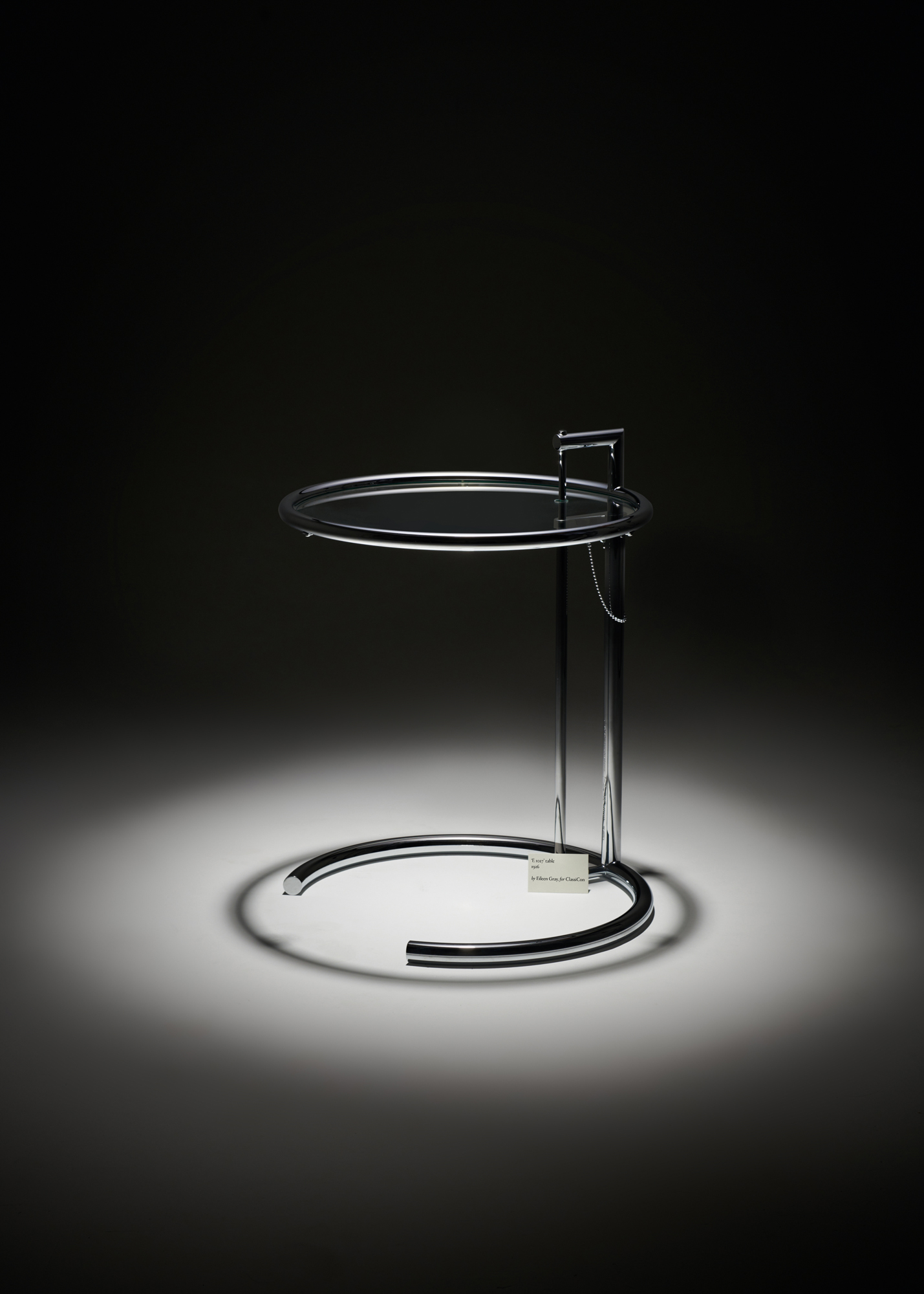 e-1027 side table by eileen gray