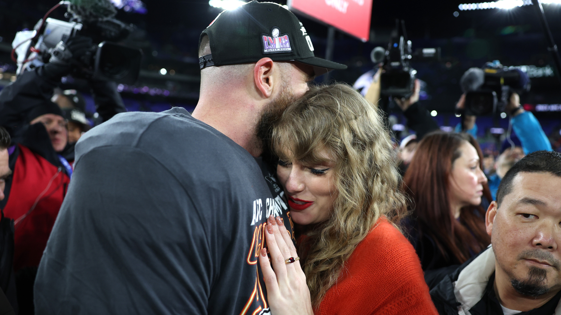 Fans Think Travis Kelce Told Taylor Swift “I Love You So Much It's Not Even Funny" | Marie Claire