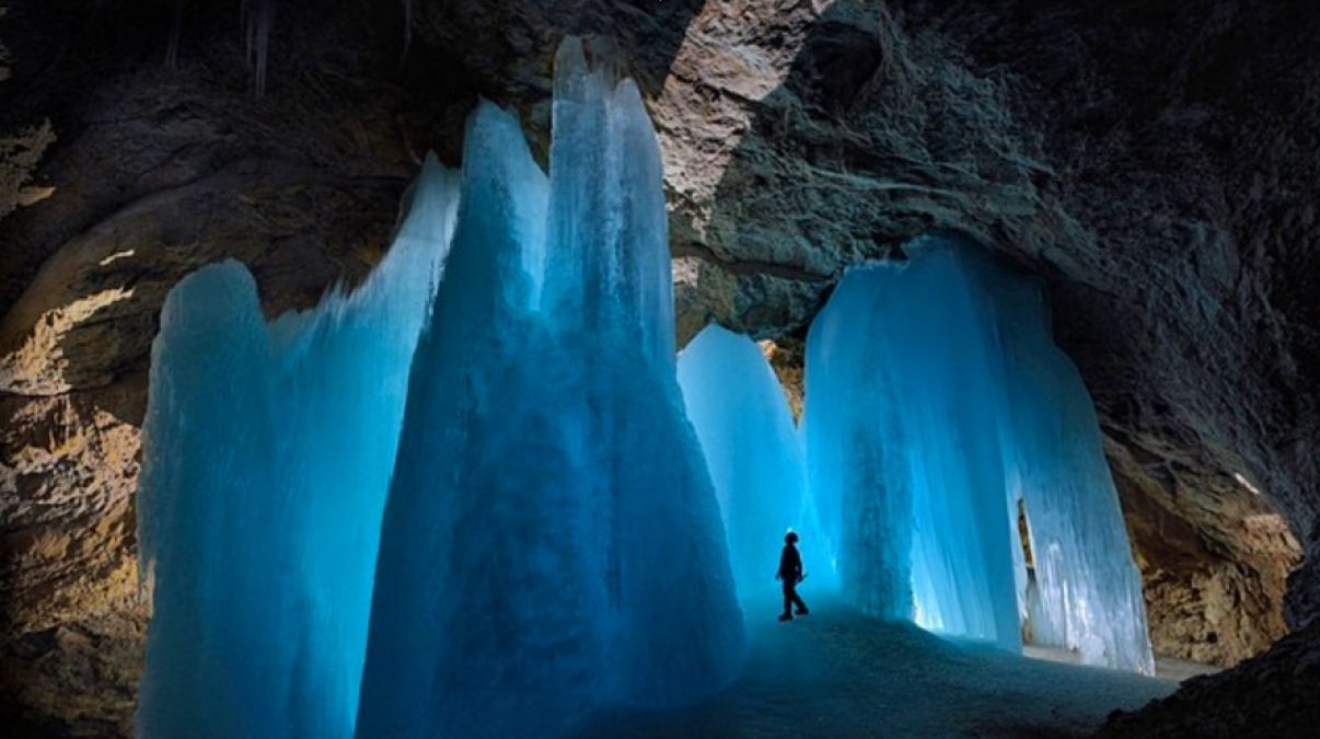 caving