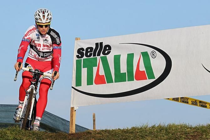 Kevin Pauwels (Sunweb-Napoleon Games) pre-rides the World Cup circuit in Rome