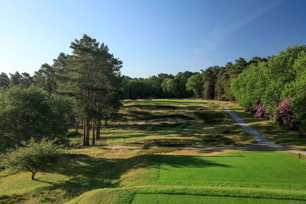 The par-4 9th at Sunningdale's Old Course