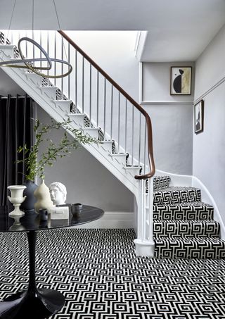 Staircase ideas - carpet