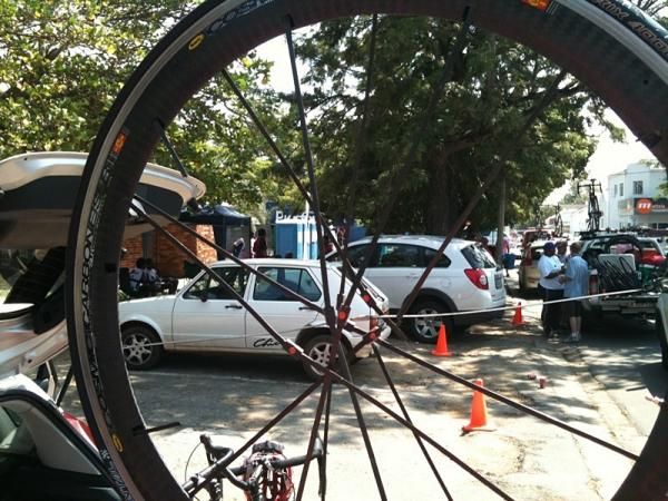 What is missing from Shaun's wheel? The hub was lying next to the wheel. Luckily Shaun is all good.