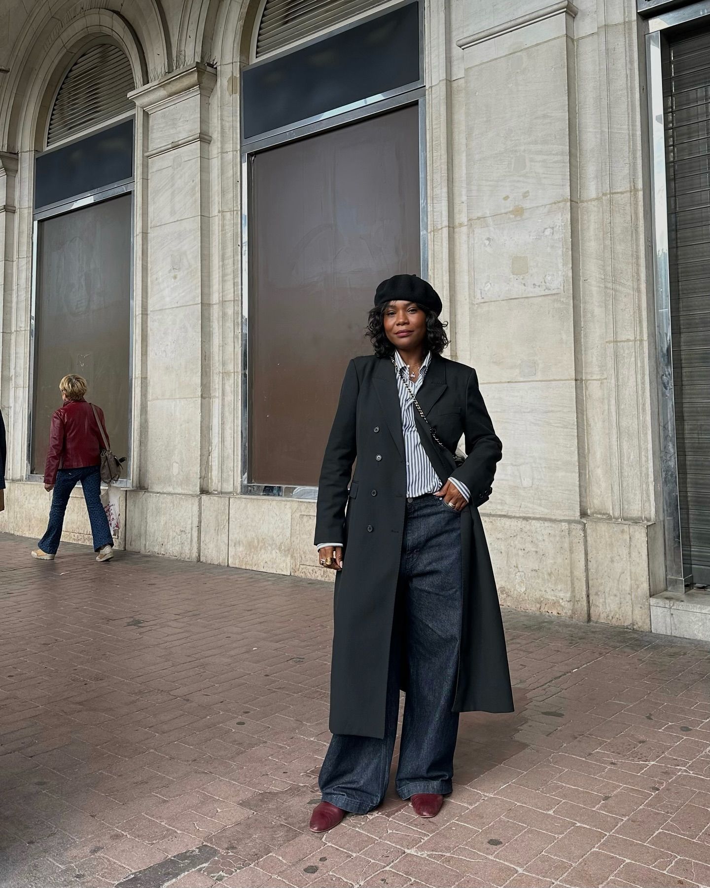 Mz7xk5GzcRvAKf7AofP8Wj-320-80 パリの人々はこの秋、ジーンズと合わせてこの 4 つのワンランク上の定番アイテムを着ています