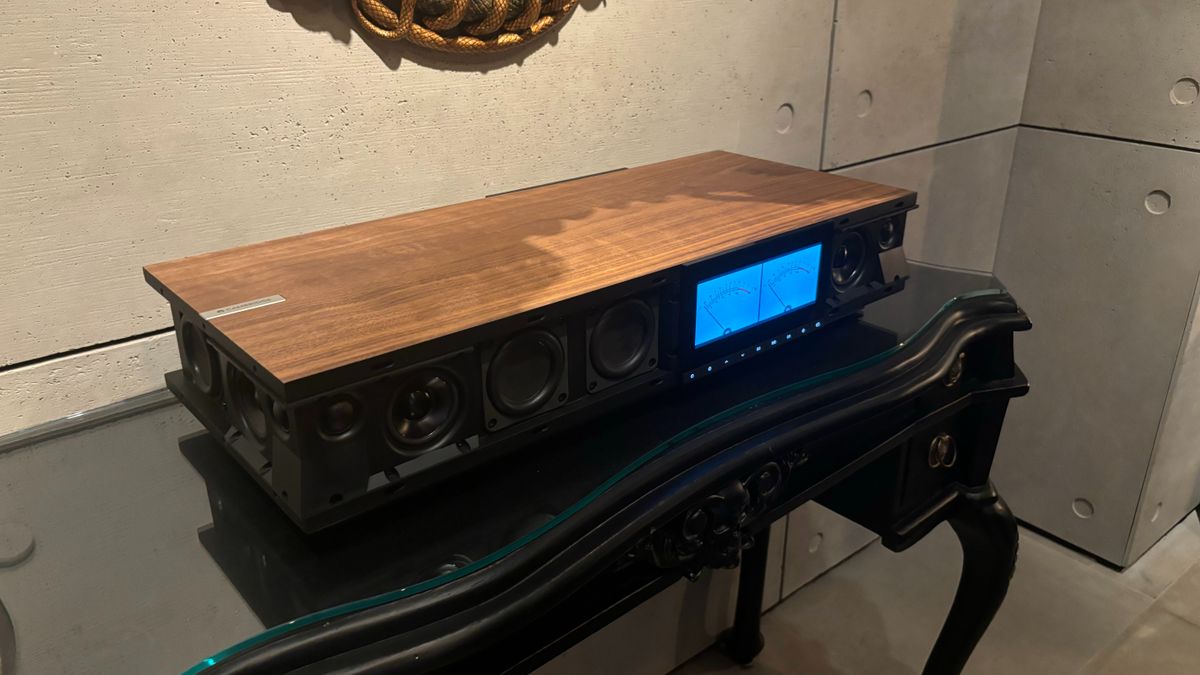 In for Review: the B&W Zeppelin Pro Edition, Theatre Bar 8 and more ...