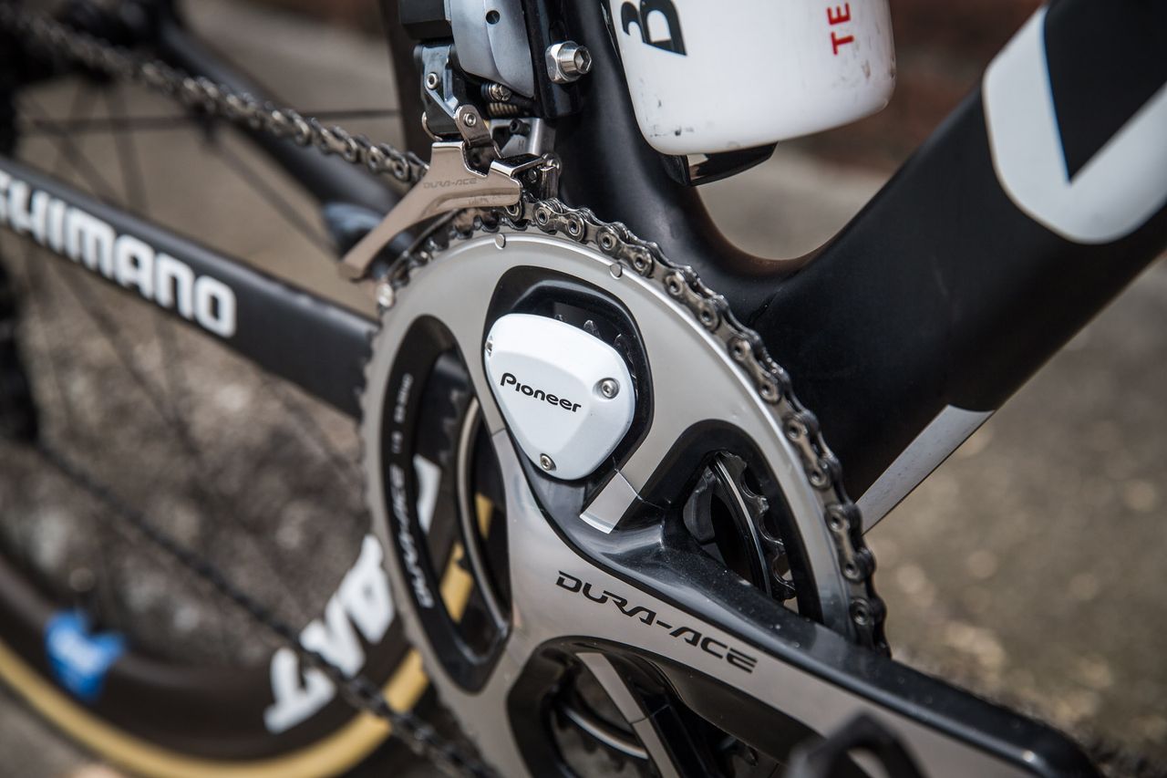 A Pioneer power meter and 53/36 chainrings on Coryn Rivera's Liv Envie